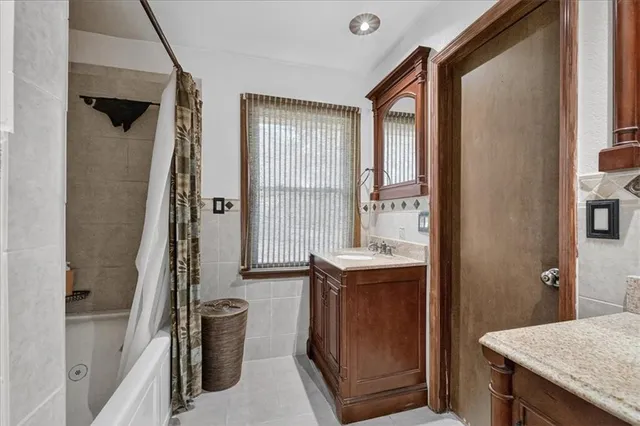 $300,000 | 7205 East 131 Street, Grandview, MO 64030