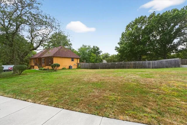 $300,000 | 7205 East 131 Street, Grandview, MO 64030