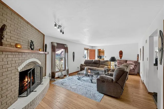 $300,000 | 7205 East 131 Street, Grandview, MO 64030