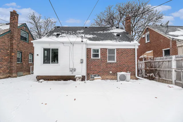 $205,000 | 9885 Hubert Avenue, Allen Park, MI 48101