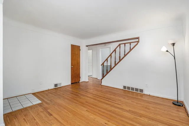 $205,000 | 9885 Hubert Avenue, Allen Park, MI 48101