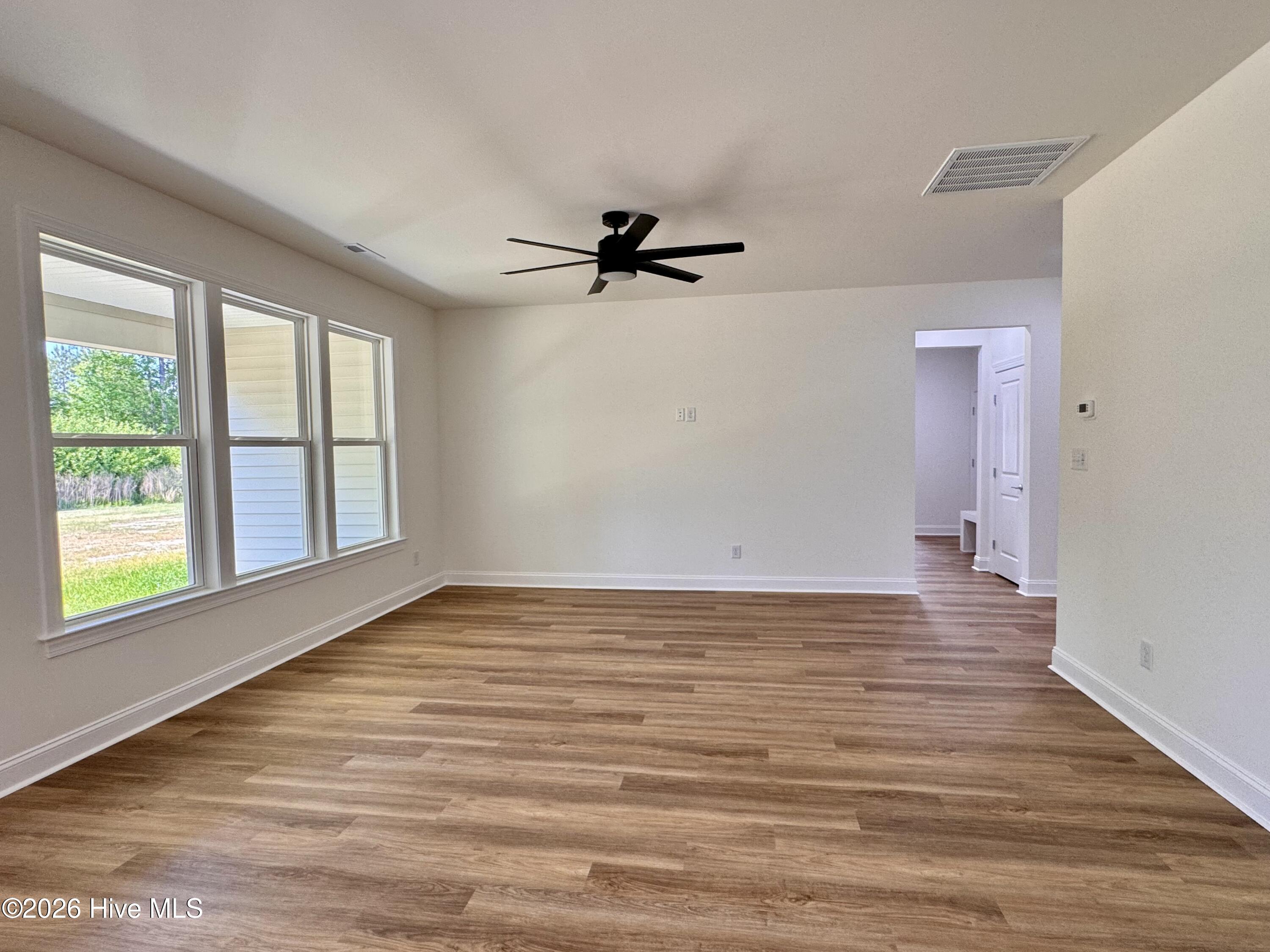 851 Fairway Road Ayden, NC 28513 - Photo 3 of 27 living room