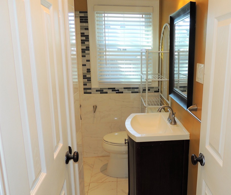 190 Leopold Street Springfield, MA 01119 - Photo 6 of 15 Gallery Image 6