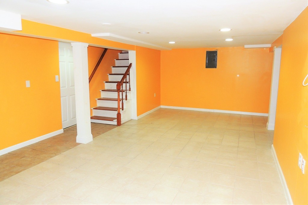190 Leopold Street Springfield, MA 01119 - Photo 8 of 15 Gallery Image 8