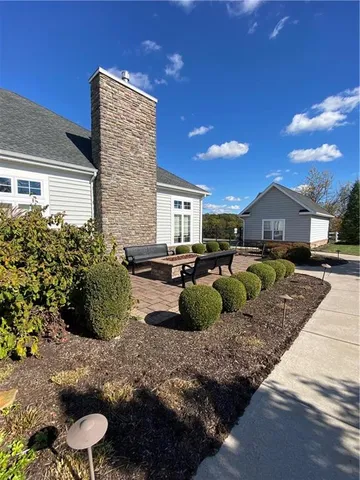 a view of a back yard of the house