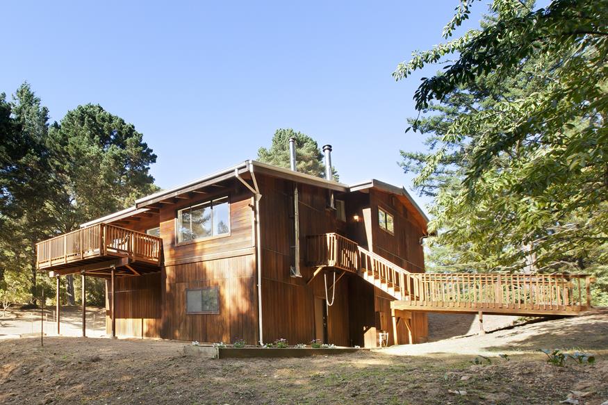 56 Big Tree Road Woodside, CA 94062 - Photo 2 of 31 a front view of a house