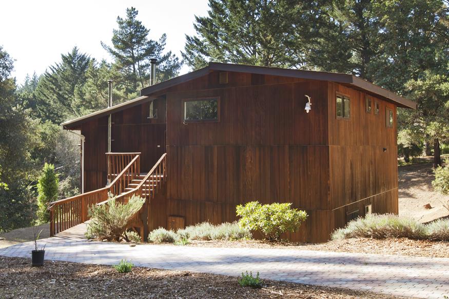 56 Big Tree Road Woodside, CA 94062 - Photo 5 of 31 a backyard of a house