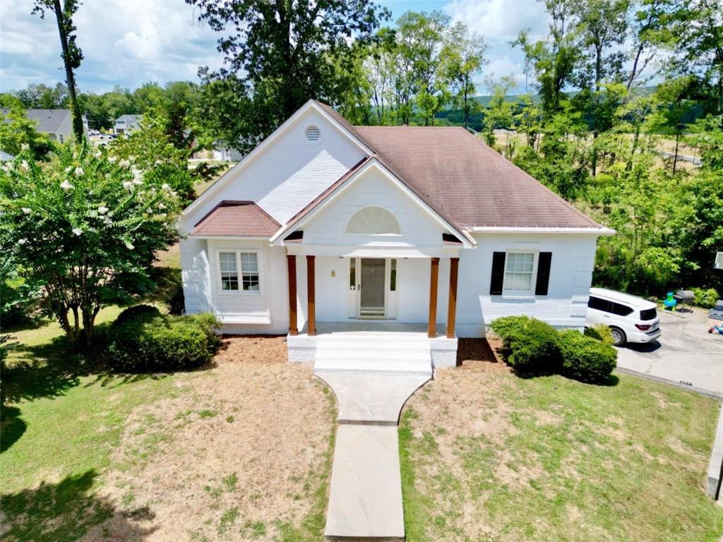11 Stonegable Drive Northwest Rome, GA 30165 - Photo 3 of 27 a house view with a garden space