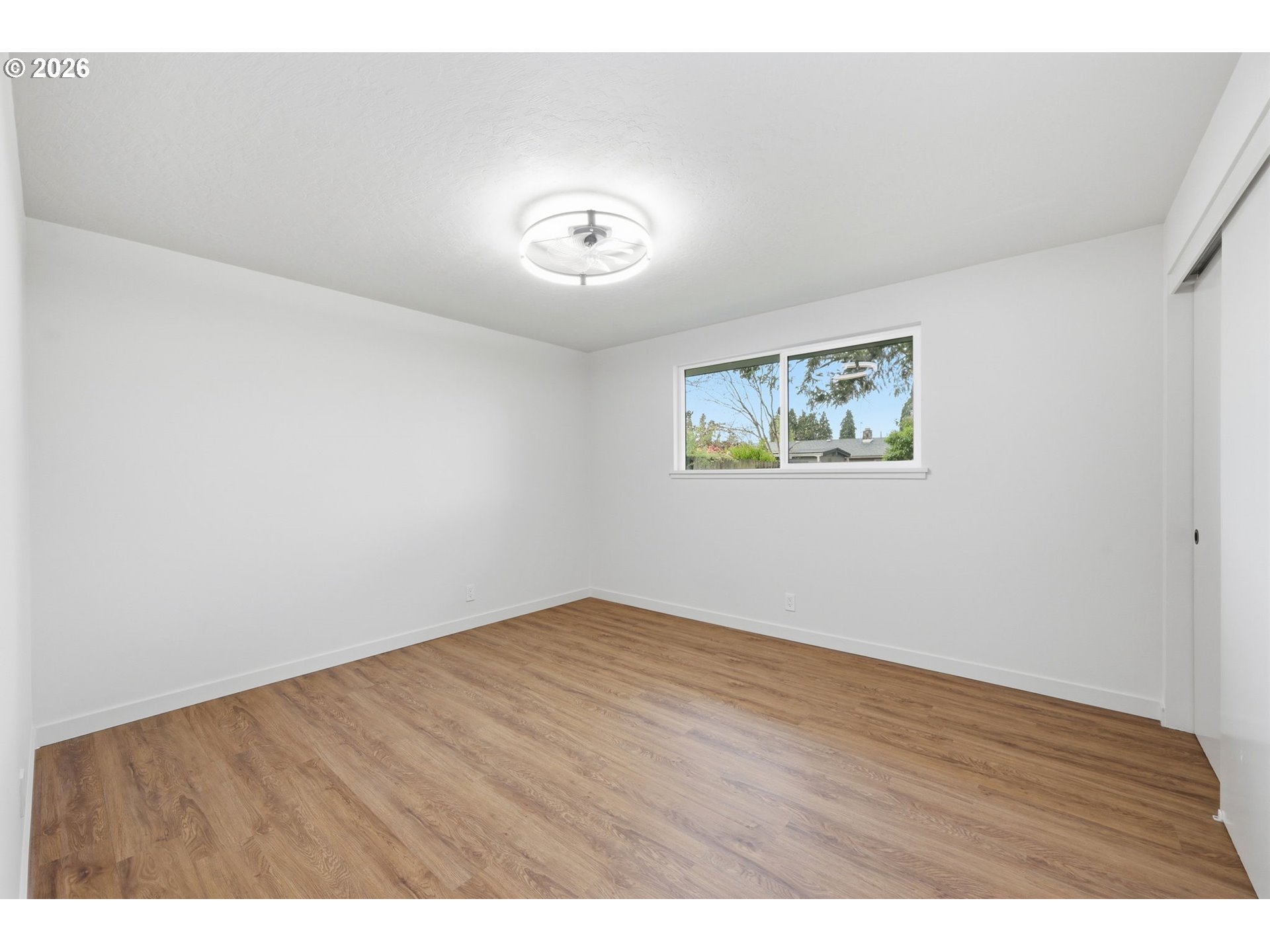 987 Travis Avenue Eugene, OR 97404 - Photo 27 of 35 Bedroom