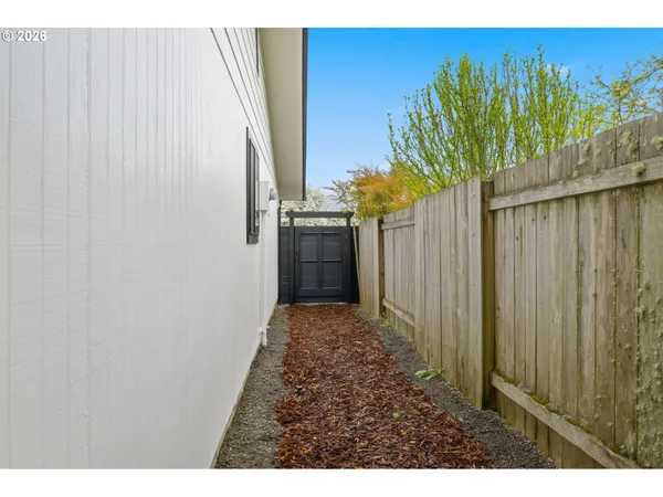 $549,900 | 987 Travis Avenue, Eugene, OR 97404