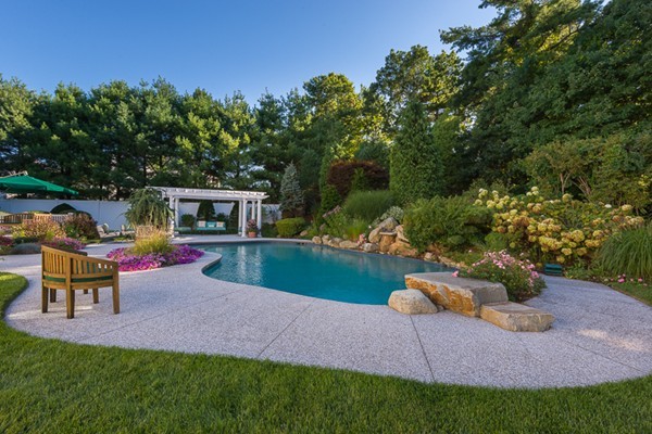161 Hillcrest Road Marshfield, MA 02050 - Photo 5 of 5 Gallery Image 5