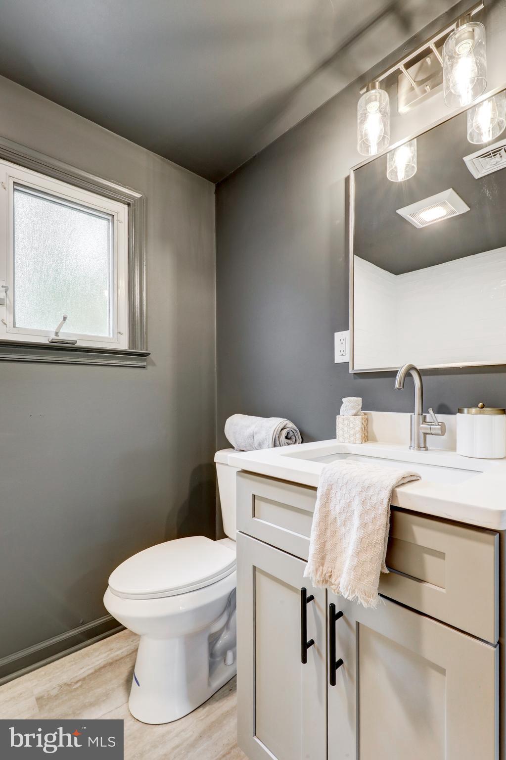 300 Walnut Place Havertown, PA 19083 - Photo 23 of 45