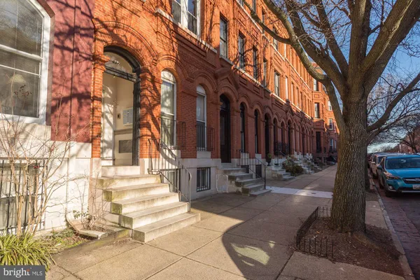 $1,100 | 1837 Bolton Street, Unit 2, Baltimore, MD 21217