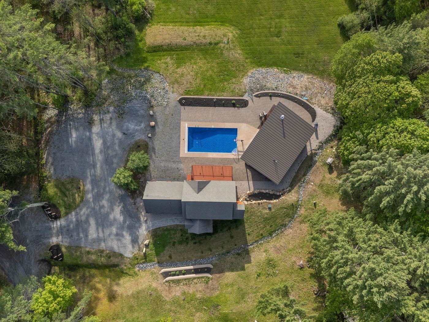 249 Sawyer Road Woodstock, VT 05091 - Photo 16 of 21