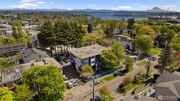 $8,350,000 | 4626 21st Avenue Northeast, Seattle, WA 98105