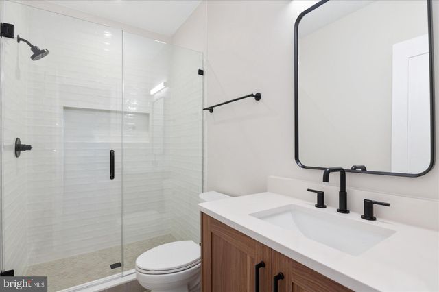 $2,950,000 | 2929 North Greencastle Street, Arlington, VA 22207