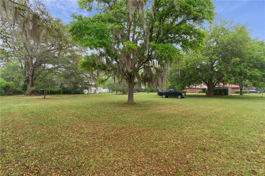 202 Oak Road Brunswick, GA 31525 - Photo 26 of 37