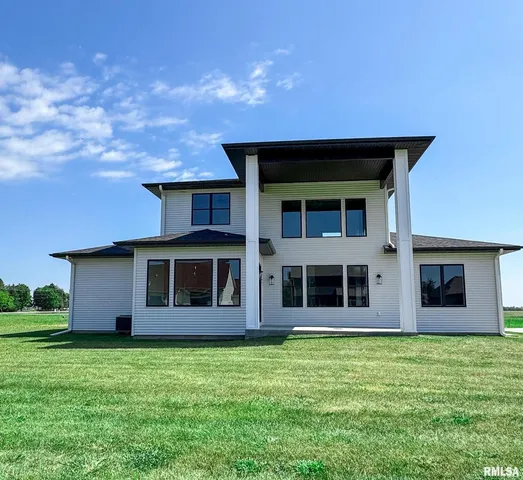 $875,000 | 6638 Pelican Street, Bettendorf, IA 52722