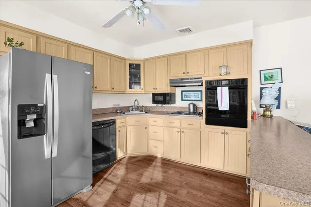 $840,000 | 182 Connetquot Drive, Oakdale, NY 11769