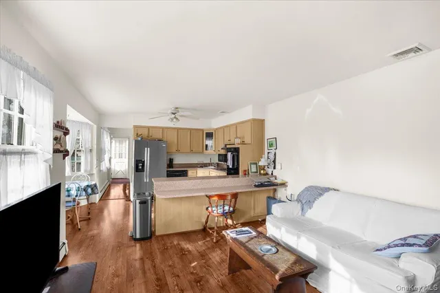 $840,000 | 182 Connetquot Drive, Oakdale, NY 11769