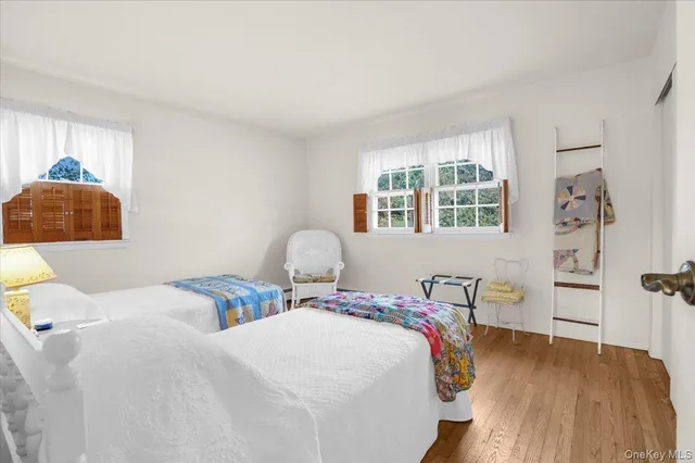 $840,000 | 182 Connetquot Drive, Oakdale, NY 11769