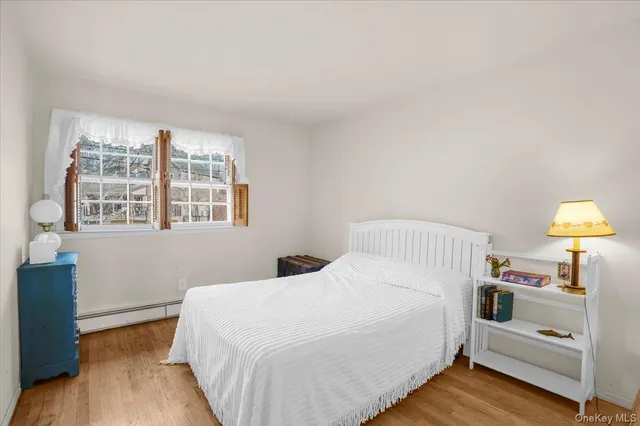 $840,000 | 182 Connetquot Drive, Oakdale, NY 11769