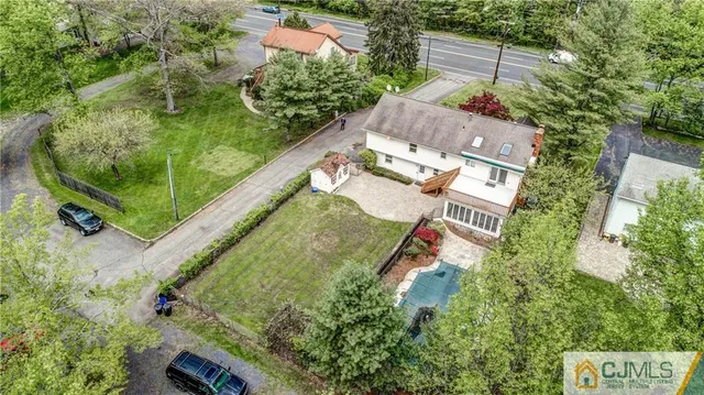 $900,000 | 99 Finnegans Lane, Kendall Park, NJ 08824