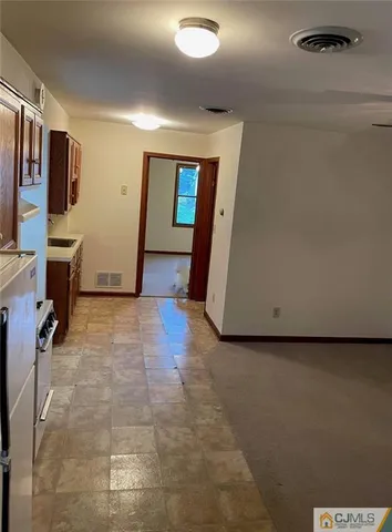 $900,000 | 99 Finnegans Lane, Kendall Park, NJ 08824