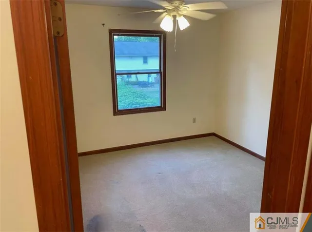 $900,000 | 99 Finnegans Lane, Kendall Park, NJ 08824