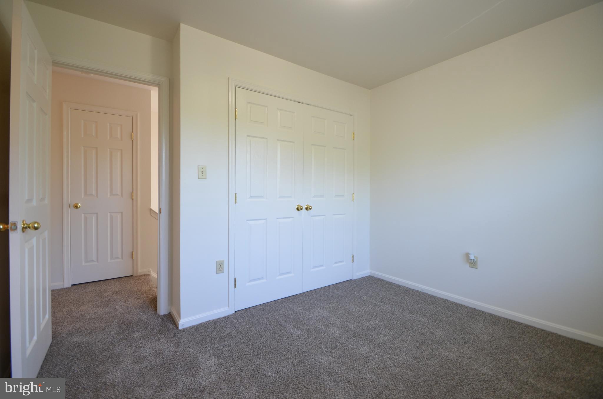 4 Ridge Road Southeast Washington, DC 20019 - Photo 34 of 47 an empty room with an entryway