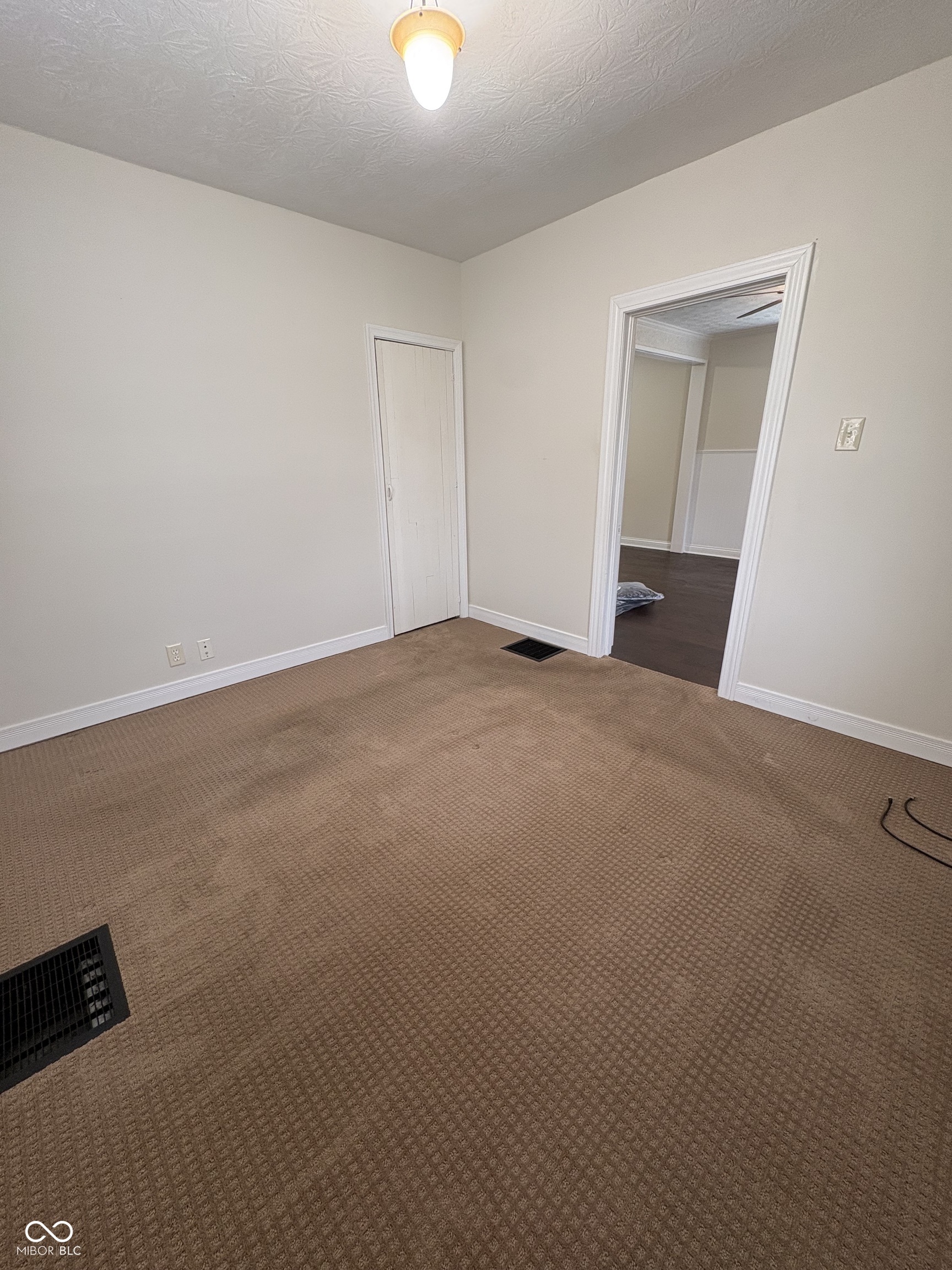 505 North Clay Street Edinburgh, IN 46124 - Photo 9 of 35