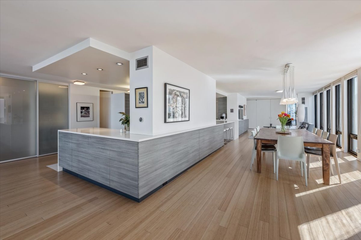 200 East Delaware Place, Unit 32AF Chicago, IL 60611 - Photo 16 of 56