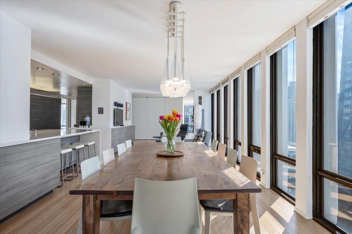 200 East Delaware Place, Unit 32AF Chicago, IL 60611 - Photo 17 of 56