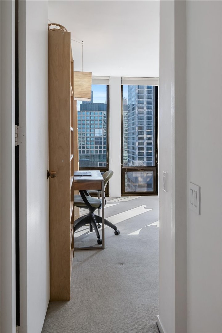 200 East Delaware Place, Unit 32AF Chicago, IL 60611 - Photo 40 of 56