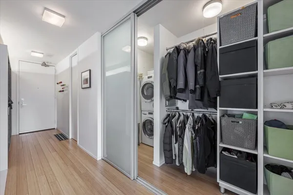 $1,647,000 | 200 East Delaware Place, Unit 32AF, Chicago, IL 60611