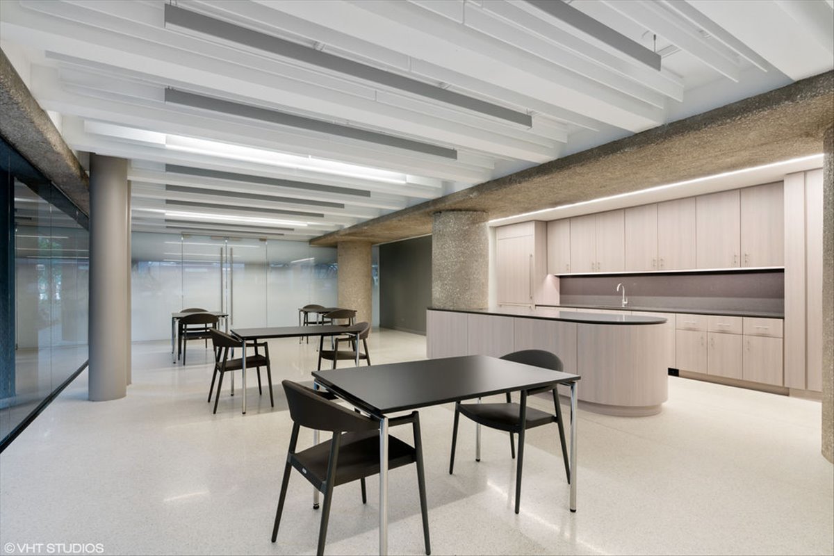 200 East Delaware Place, Unit 32AF Chicago, IL 60611 - Photo 56 of 56