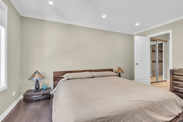 $424,900 | 473 Le Parc Circle, Buffalo Grove, IL 60089