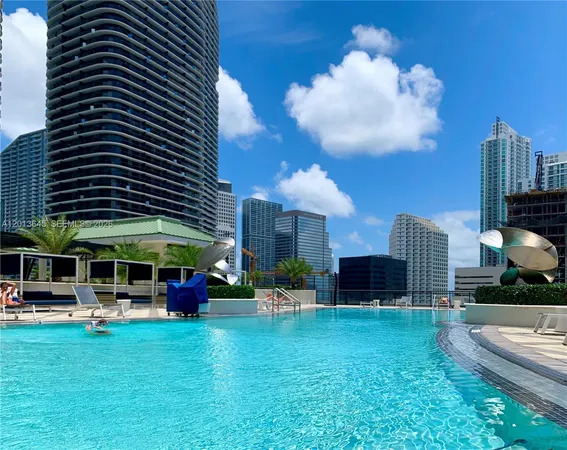 $4,350 | 999 Southwest 1st Avenue, Unit 2712, Miami, FL 33130