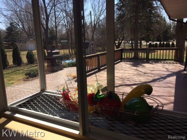 144 Booth Road Troy, MI 48085 - Photo 14 of 21 photo+4.jpg