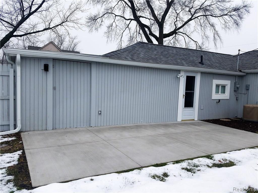 95 West Square Lake Road Troy, MI 48098 - Photo 4 of 19 New over-sized Concrete Patio...