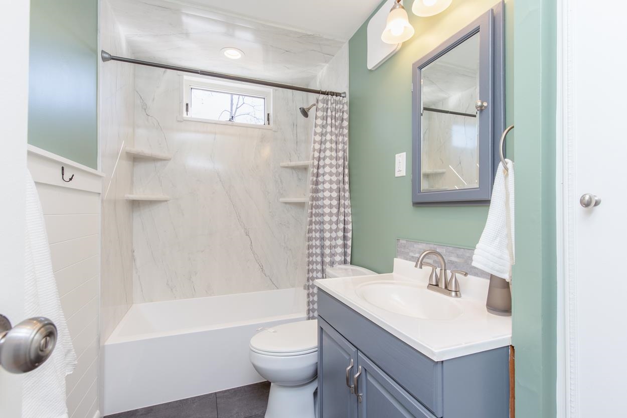 25 Meade Street Nashua, NH 03064 - Photo 21 of 49