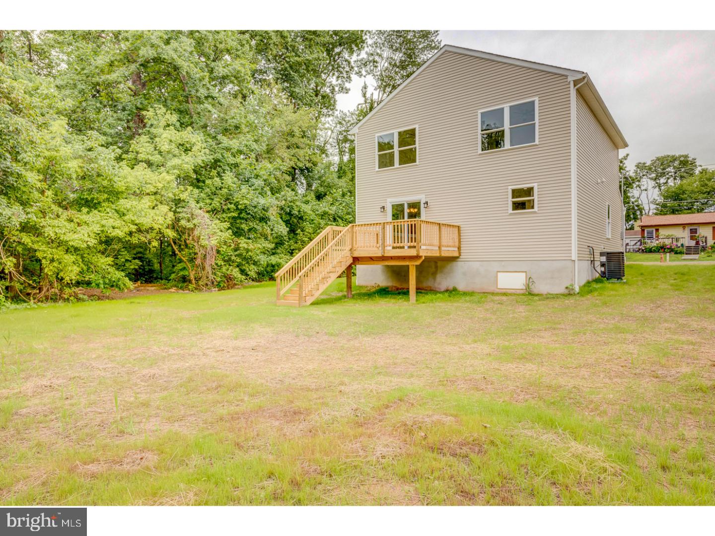 400 Princess Avenue Croydon, PA 19021 - Photo 3 of 17 Gallery Image 3