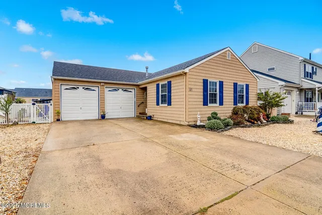 $779,000 | 61 Yardarm Court, Bayville, NJ 08721