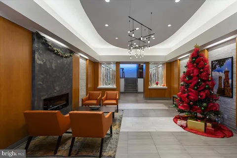 $2,200 | 350 G Street Southwest, Unit N212, Washington, DC 20024