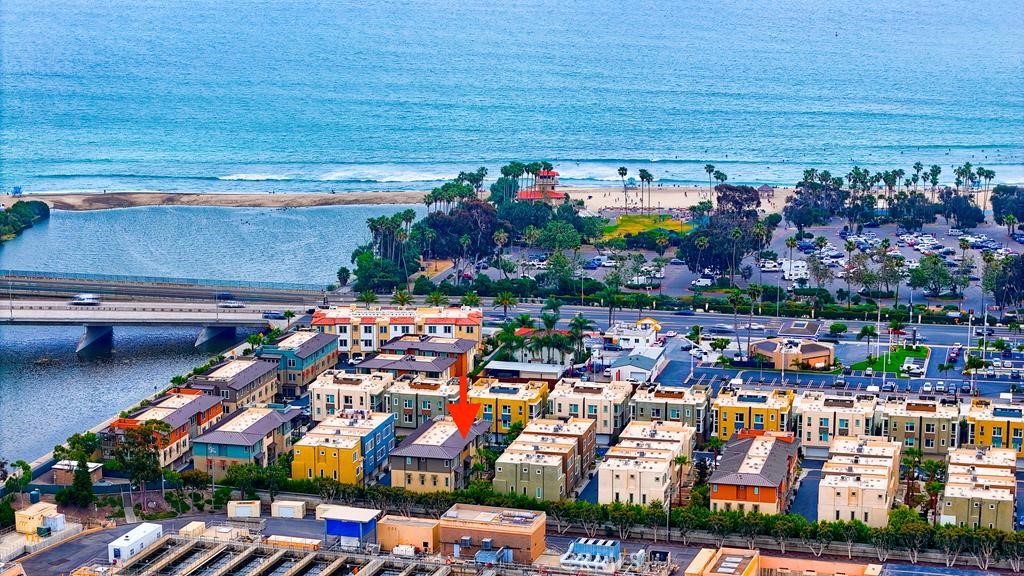 985 Doheny Way Dana Point, CA 92629 - Photo 18 of 53 a view of a city