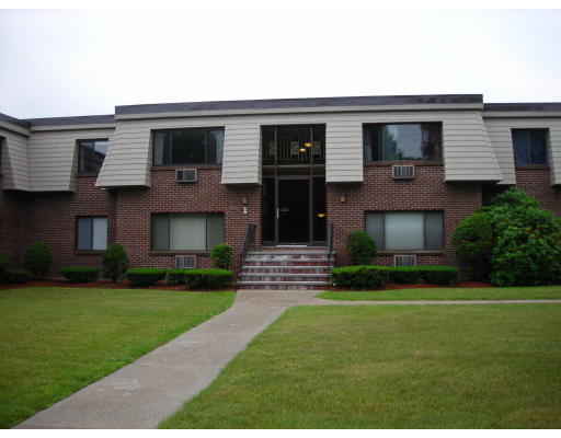 1 Hallmark Gardens, Unit 8 Burlington, MA 01803 - Photo 8 of 8