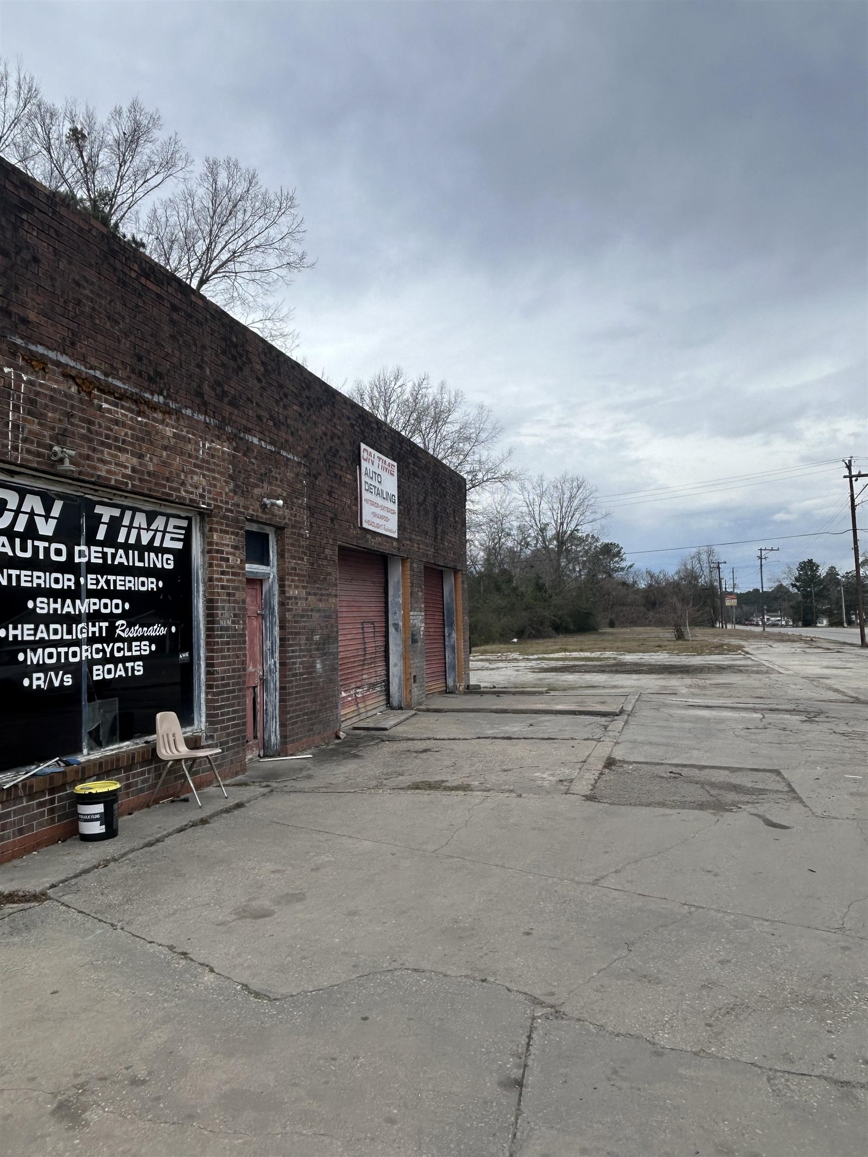 201 West Main Street Andrews, SC 29510 - Photo 2 of 3 View of building exterior