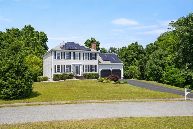 $779,900 | 6 Fleuette Drive, Bellingham, MA 02019