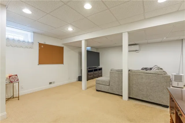 $779,900 | 6 Fleuette Drive, Bellingham, MA 02019