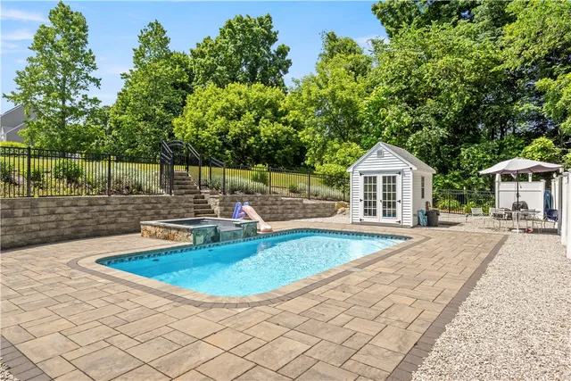 $779,900 | 6 Fleuette Drive, Bellingham, MA 02019